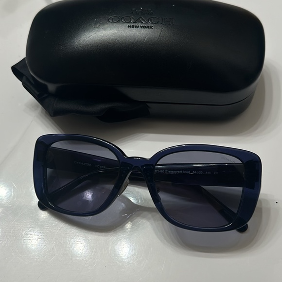Coach sunglasses - Picture 1 of 2